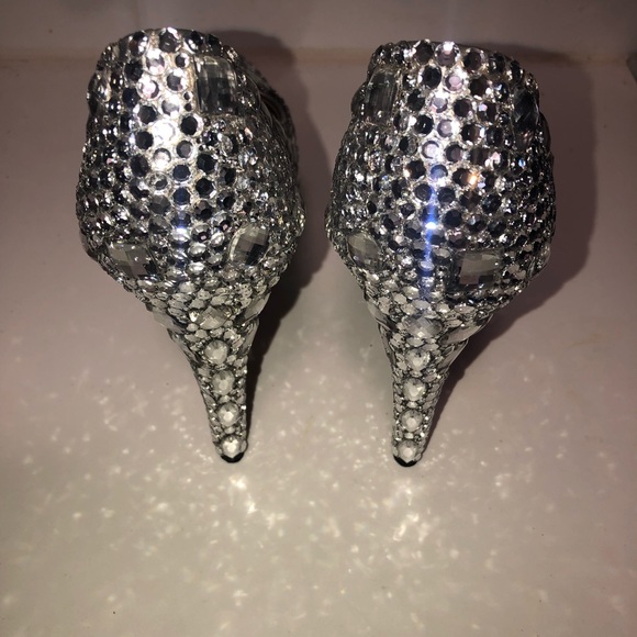 Wedding/birthday crystal red bottom pumps - Picture 2 of 8